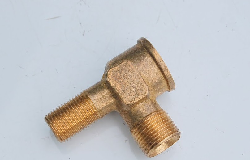 купить Тройник с внутренней резьбой М12 (М22*М16)